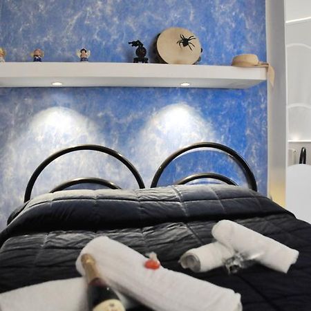Lo Specchio Del Salento Bed and Breakfast Lecce Buitenkant foto