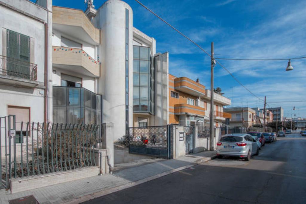 Lo Specchio Del Salento Bed and Breakfast Lecce Buitenkant foto