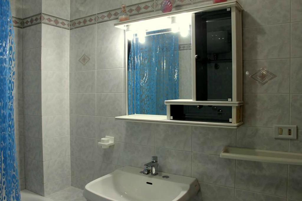 Lo Specchio Del Salento Bed and Breakfast Lecce Buitenkant foto
