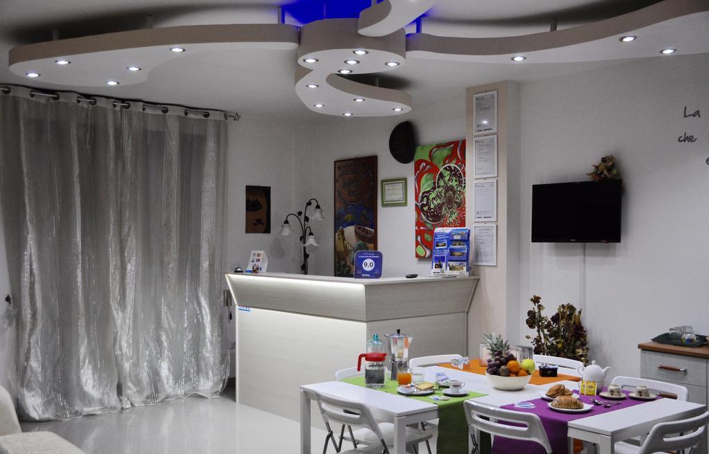 Lo Specchio Del Salento Bed and Breakfast Lecce Buitenkant foto