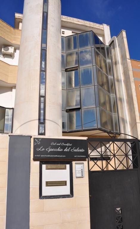 Lo Specchio Del Salento Bed and Breakfast Lecce Buitenkant foto