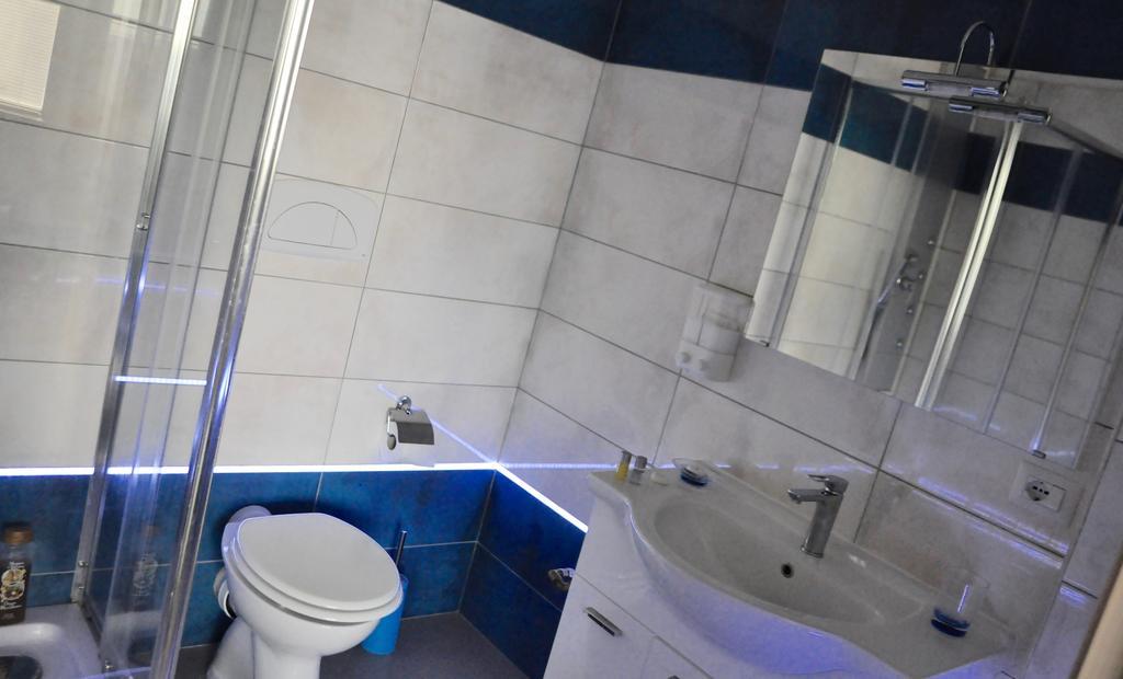Lo Specchio Del Salento Bed and Breakfast Lecce Buitenkant foto