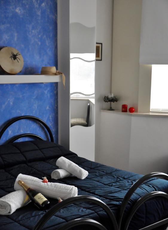 Lo Specchio Del Salento Bed and Breakfast Lecce Buitenkant foto