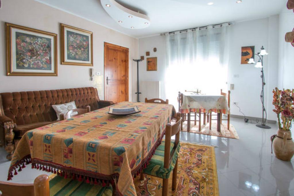 Lo Specchio Del Salento Bed and Breakfast Lecce Buitenkant foto
