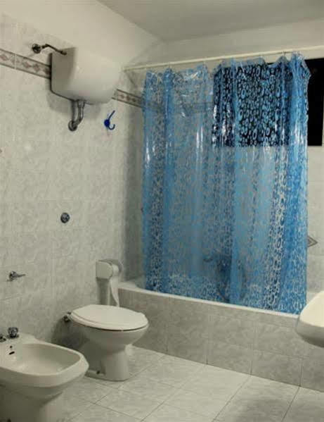 Lo Specchio Del Salento Bed and Breakfast Lecce Buitenkant foto