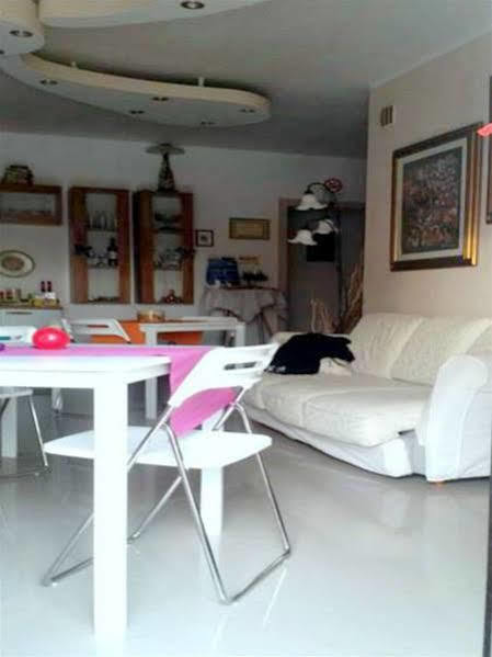 Lo Specchio Del Salento Bed and Breakfast Lecce Buitenkant foto